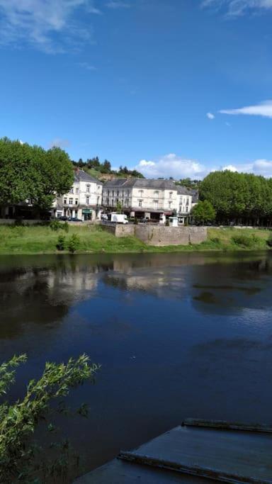 Le Nid De L'Ile Lejlighed Chinon Eksteriør billede